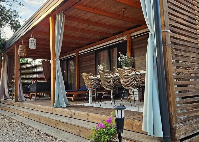 Kamp House, Soline,