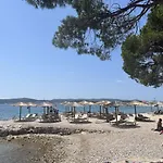 House, Soline, * Biograd Na Moru