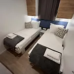 House, Soline, * Biograd Na Moru