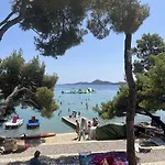 House, Soline, Camping