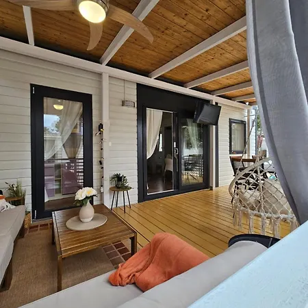 House, Soline, 비오그라드나모루