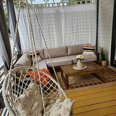 House, Soline, *